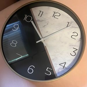 Half Marble Clock